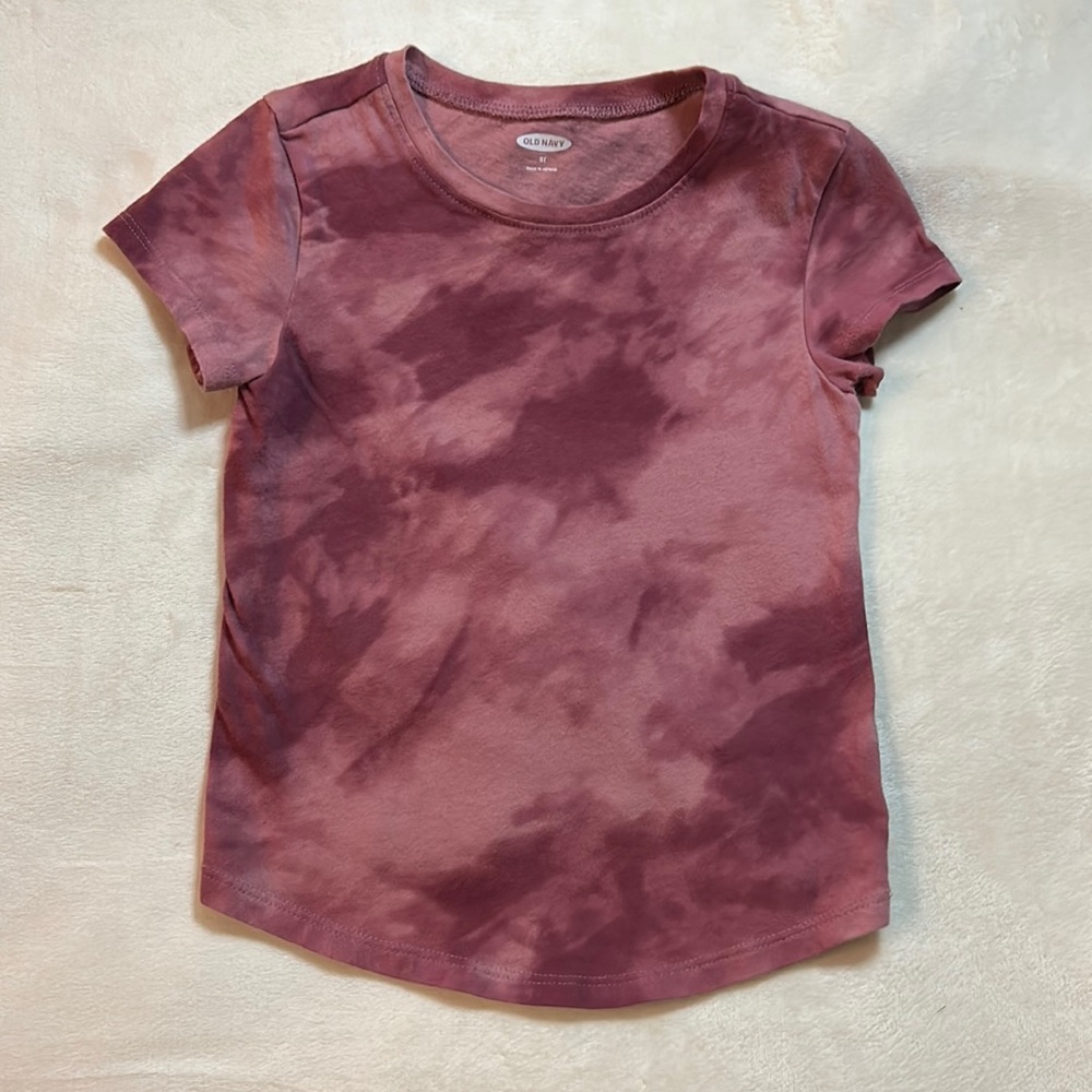 Old Navy tee